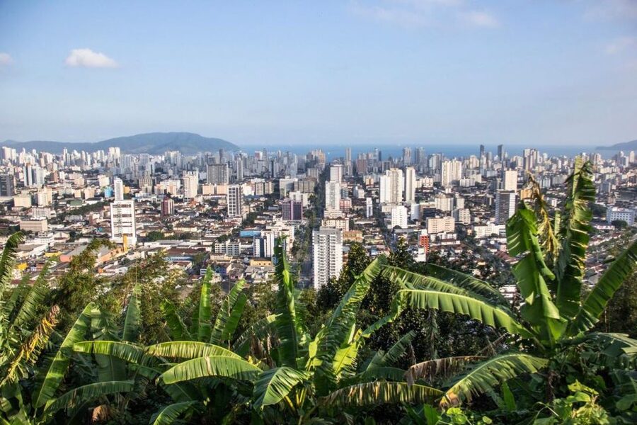 10-hour beach tour Santos: Shared with Tickets & Lunch - Santos beach time after the museums