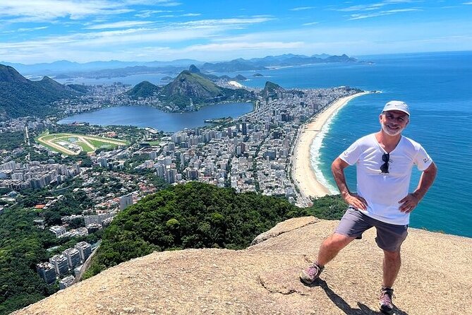 2h30 circuit in the Vidigal Favela - The Ecological Park and a local project