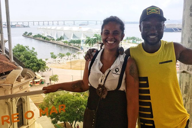 African Heritage: Gastronomy and Musicality Experience - Kobra’s mural and the city’s public art