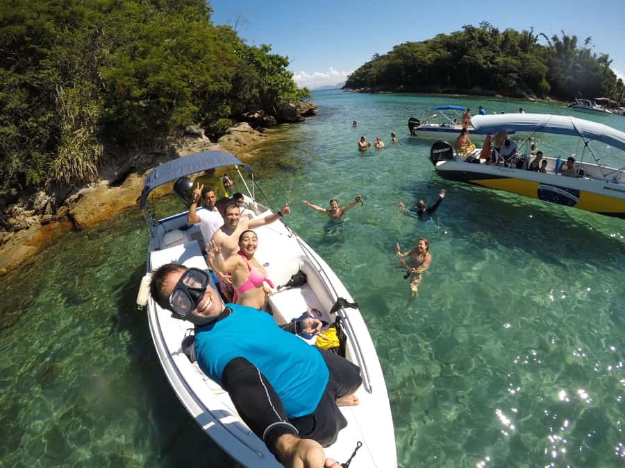 Angra dos Reis and Ilha Grande: Small-Group Fast-Boat Tour - The three-hour ride to Angra dos Reis