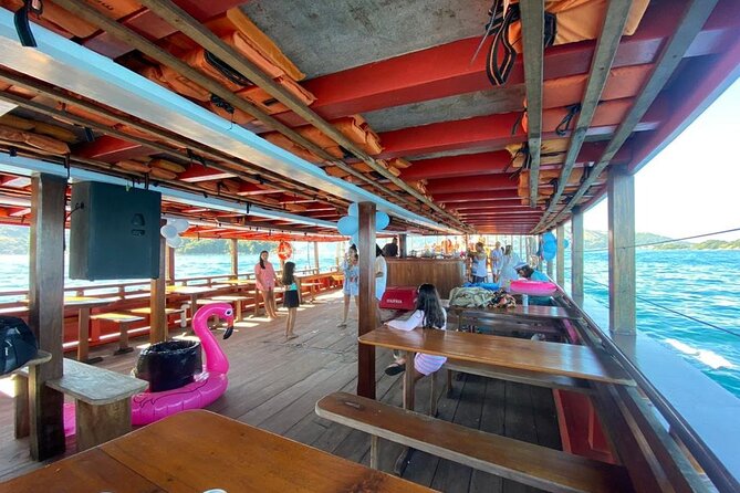 Angra dos Reis Boat Tour with Lunch - Lagoa Azul: the best opening swim stop