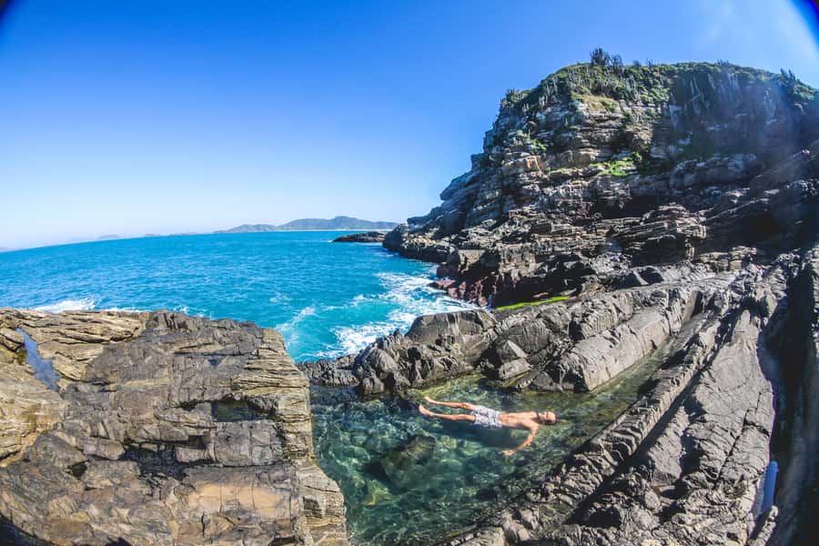 Armação dos Búzios: Walk Through the Natural Pools in Búzios - Who will enjoy this Búzios experience?