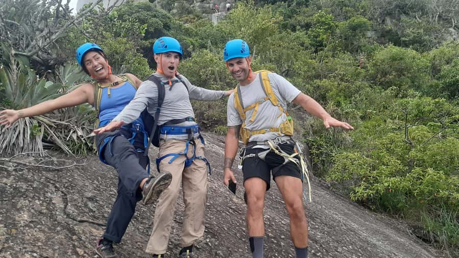 AVenturismo Pão de Açúcar - Why climb Sugarloaf instead of taking the cable car