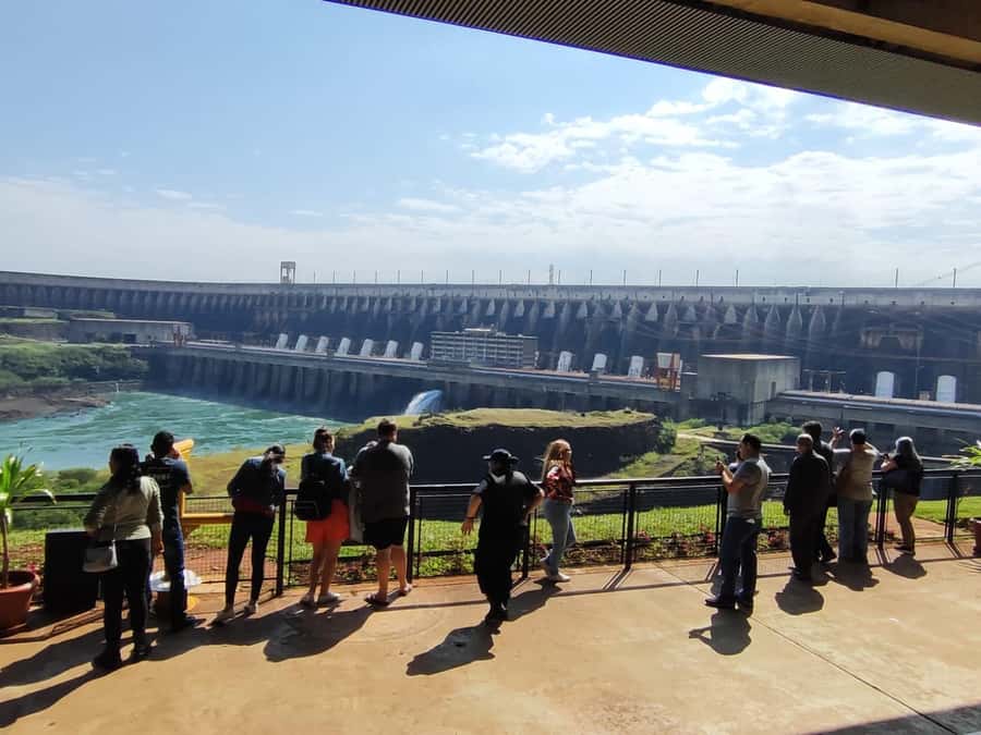 Brazilian Falls, Bird Park and Itaipu Dam - Three Foz do Iguaçu highlights in eight hours