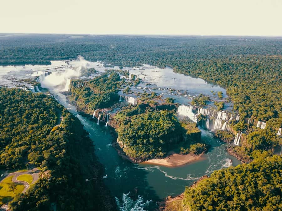 Brazilian Iguassu Falls,Bird park Boat Safari all tickets - Why the guide and transport matter