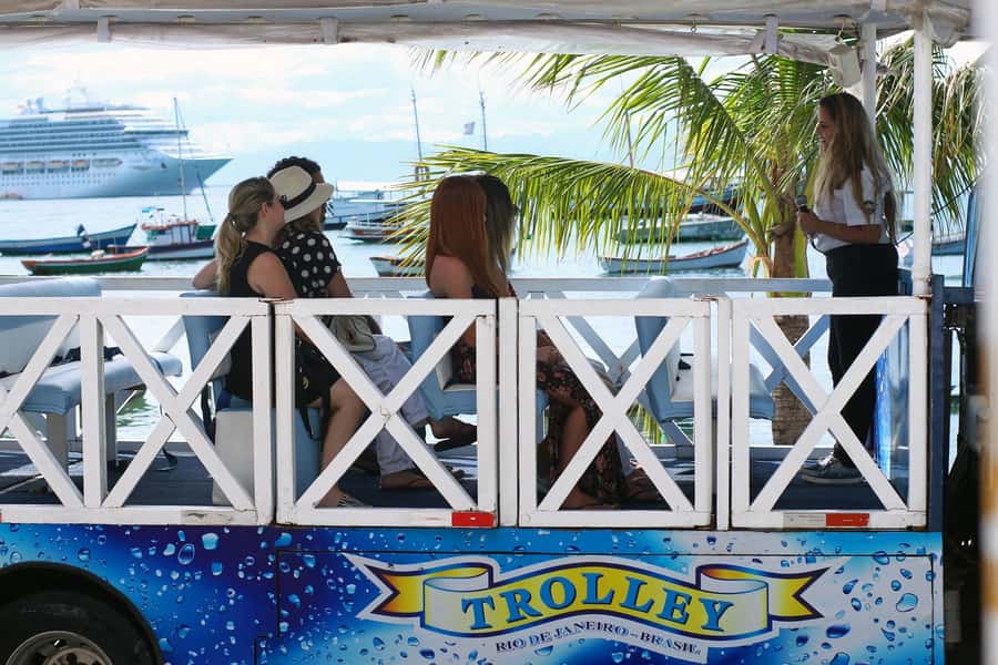 Buzios: City Tour by Trolley with 12 Beaches and Pickup - The five stops and what they add