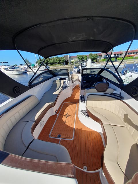 Búzios: Speedboat tour of 2 islands and 11 beaches - João Fernandes and João Fernandinho bring more water time