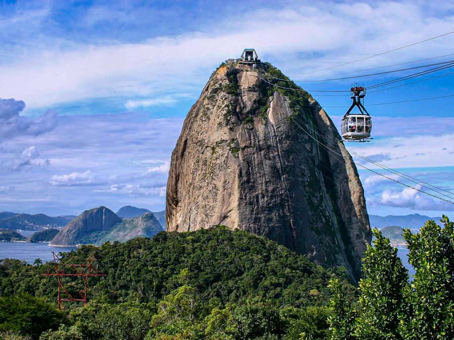 Christ the Redeemer and Escadaria Selarón Half-Day Tour - Meeting Christ the Redeemer above Rio