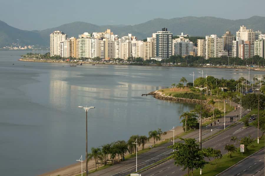 City Tour Florianópolis - Starting with the Hercílio Luz Bridge and old city