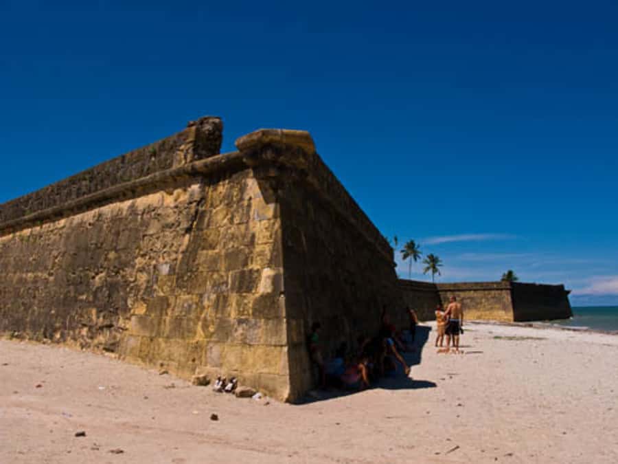 Colonial North Coast beaches - Full-Day Tour - Coroa do Avião by catamaran
