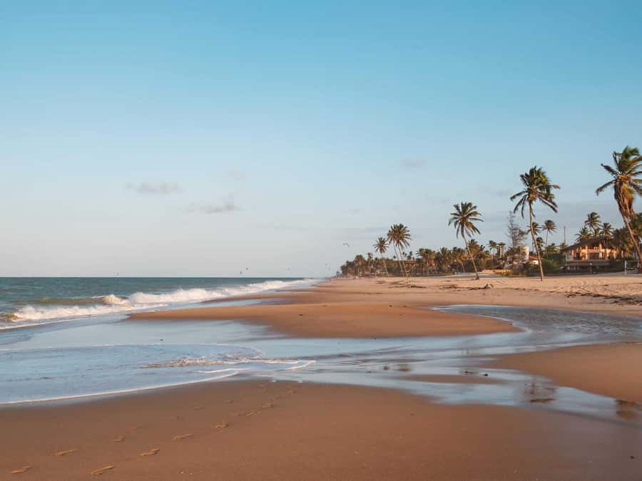 Cumbuco in 1 Day: Unforgettable Tour - Arriving in Cumbuco, where dunes meet lagoons