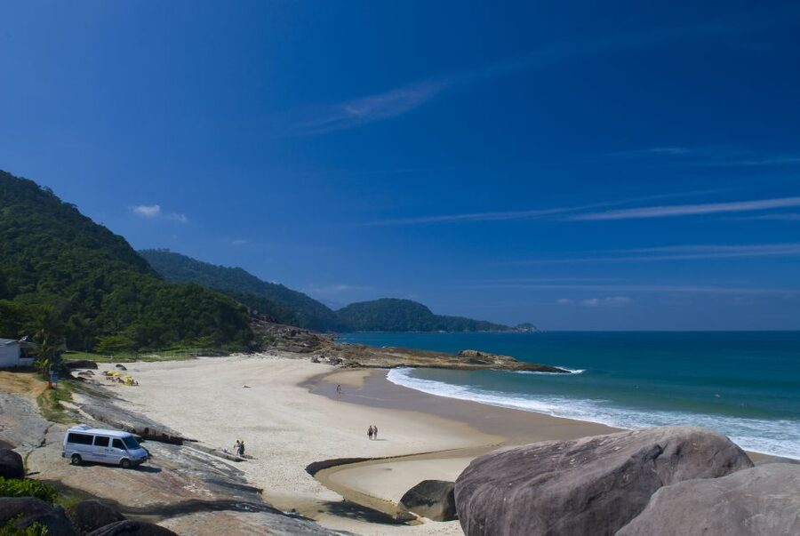 Day Tour to Trindade: Nature and Sea Adventure from Paraty - Guides, pace, and the feel of the outing