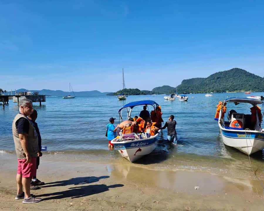 Discover Ilha Grande on a Boat Tour - Departing from Angra - Blue Lagoon is the reason to bring a mask