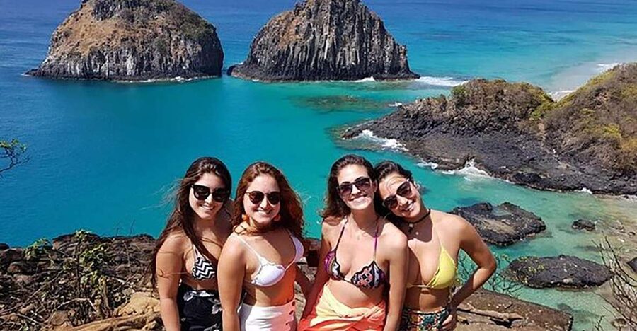 Discover Noronha: 7-Hour Ilhatour Adventure - What the guide adds to the day