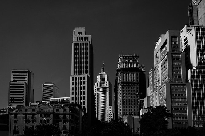 Downtown Photo Tour - Portraits and the challenge of natural light