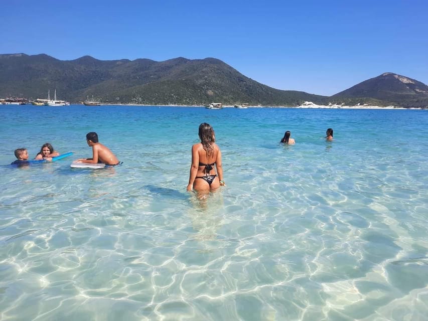 Excursão Arraial do Cabo com saída do Rio de Janeiro - Buffet lunch after the boat ride