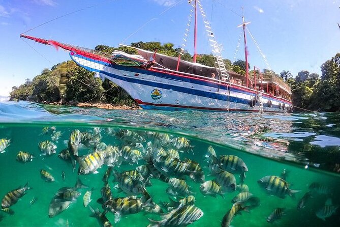 Exploring Angra Dos Reis and Ilha Grande in One Day - Cais de Santa Luzia and the start of the boat day