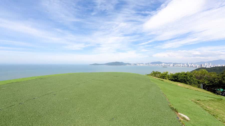 Florianópolis: Balneario Camboriu and Unipraias Park Tour - Who will enjoy this tour most