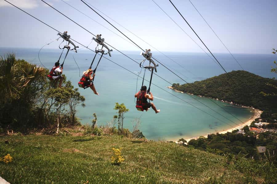 Florianópolis: Camboriu & Unipraias Park with Cable Car Ride - How the zipline fits into the day