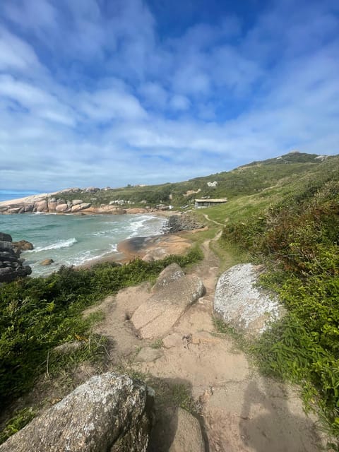 Florianopolis: Gravata Beach Trail with Picnic - Guides, languages, and the feel of the walk