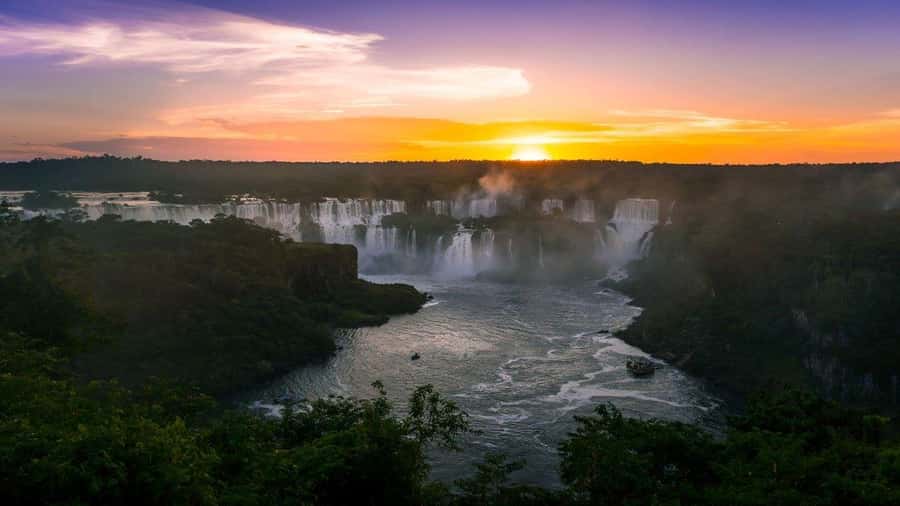 Foz do Iguaçu: Brazilian Side of the Falls - Why the Brazilian side works so well for a short visit