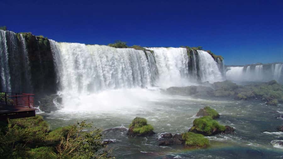 Foz do Iguaçu: Brazilian Side of the Falls + Bird Park - Why the Brazilian side works so well