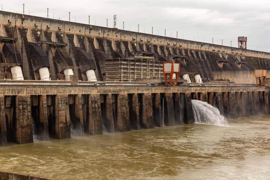 Foz do Iguaçu: Itaipu Hydroelectric Dam - Who will enjoy this visit most