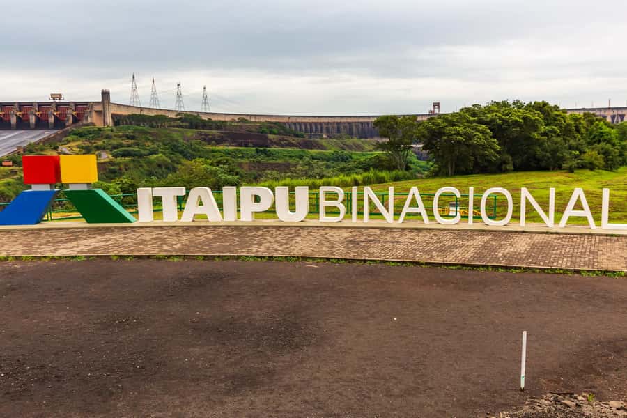 Foz do Iguaçu: Itaipu Hydroelectric Dam - Riding to the main gazebo