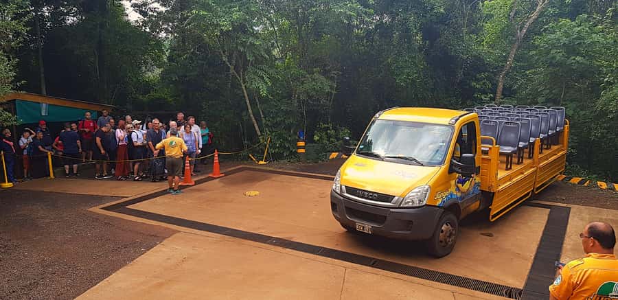 From Foz do Iguaçu: Argentinian Iguazu Falls with Boat Ride - The boardwalks and the difficult time tradeoff