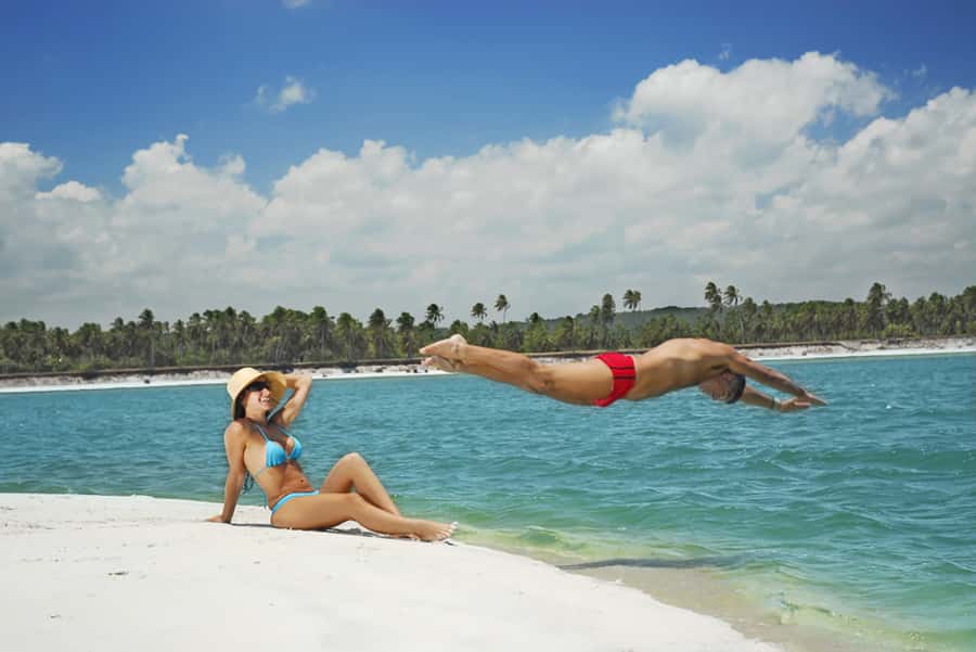 From Maceio: Gunga Beach & Full-Day Tour - The schooner across Lagoa do Roteiro