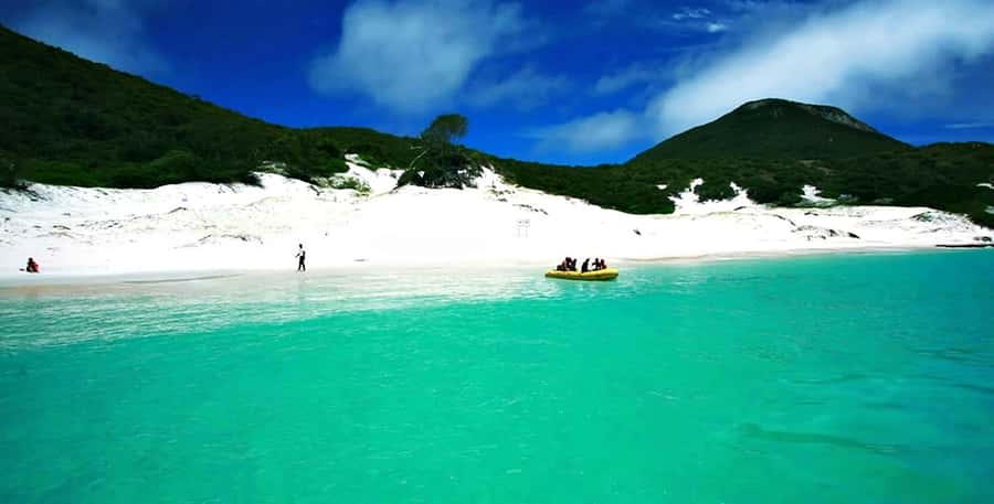 From Rio: Arraial do Cabo - The Brazilian Caribbean Daytrip - Language, group size, and the boat atmosphere