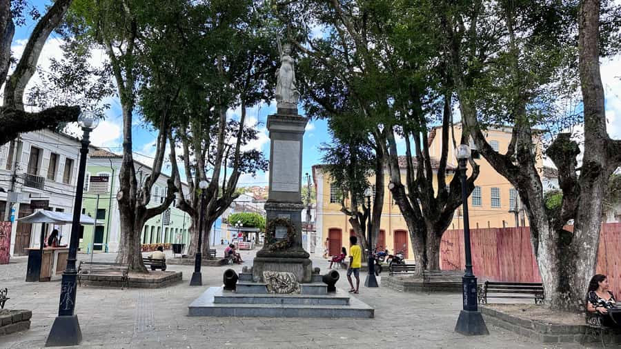 From Salvador: Cachoeira Colonial Town Daytrip - Crossing to São Félix on the 1830 British bridge