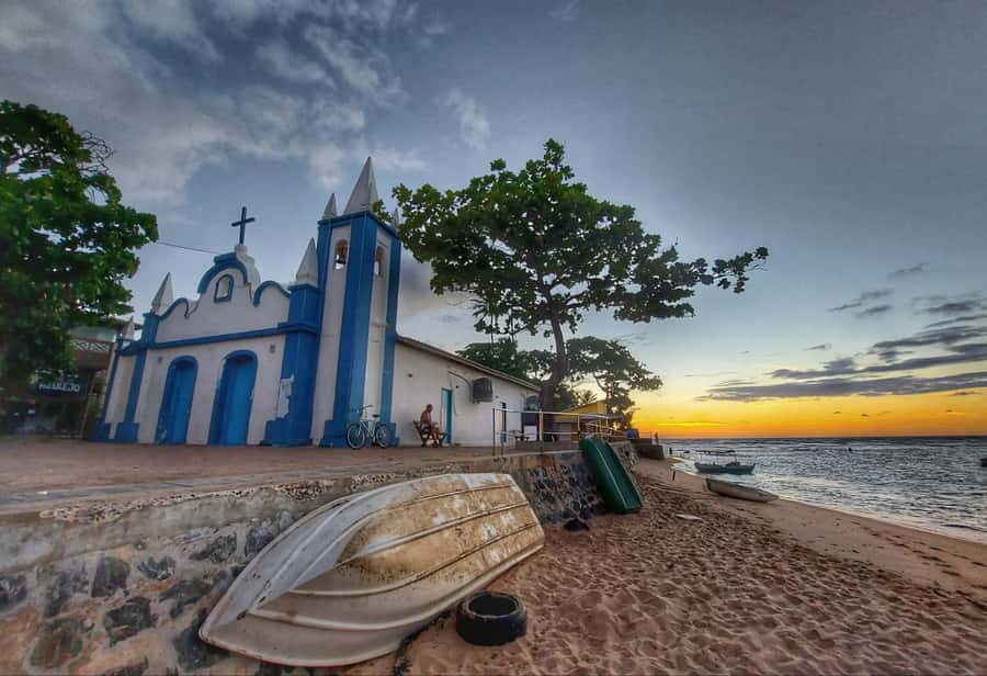 From Salvador: Praia do Forte & Guarajuba Beach Daytrip - Guarajuba, three hours beside the water
