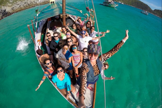 Full Day Tour to Angra dos Reis and Grand Island - The long road from Rio to Angra dos Reis