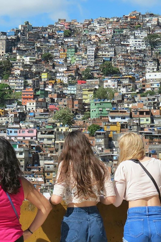 Guided Excursion: Get to Know Rocinha - Walking down through Rocinha’s colorful alleys
