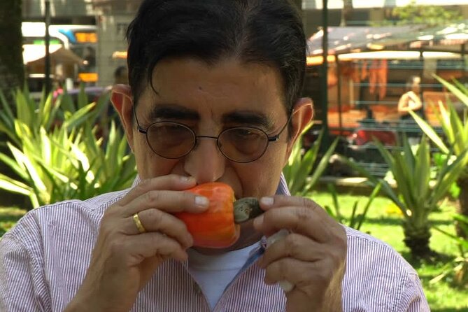 Guided Market Fruit Tasting in Rio with 15+ Exotic Flavors - From açaí to jabuticaba: how the tasting works