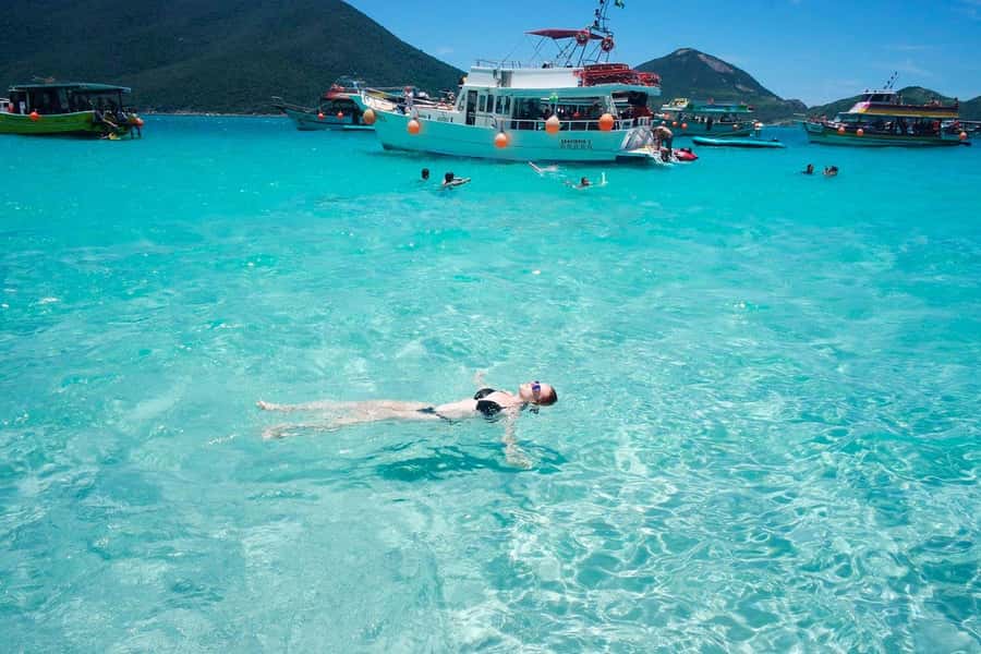 Guided Tour to Arraial do Cabo with Crystal Waters and Lunch - Ilha do Farol, a protected beach reached by boat