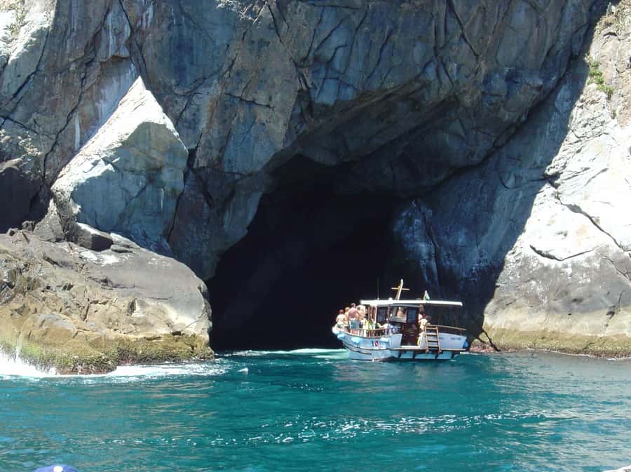 Guided Tour to Arraial do Cabo with Crystal Waters and Lunch - Pickup from Rio and the long road south