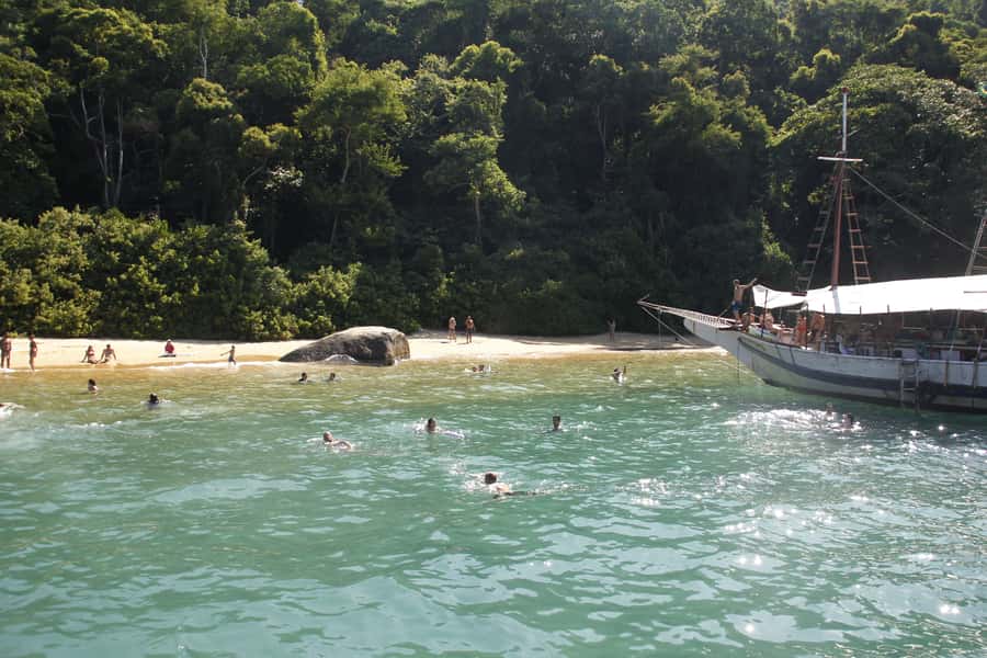Half-Day Schooner Cruise and Snorkeling in Paraty Bay - Setting out from Paraty’s historic-center pier