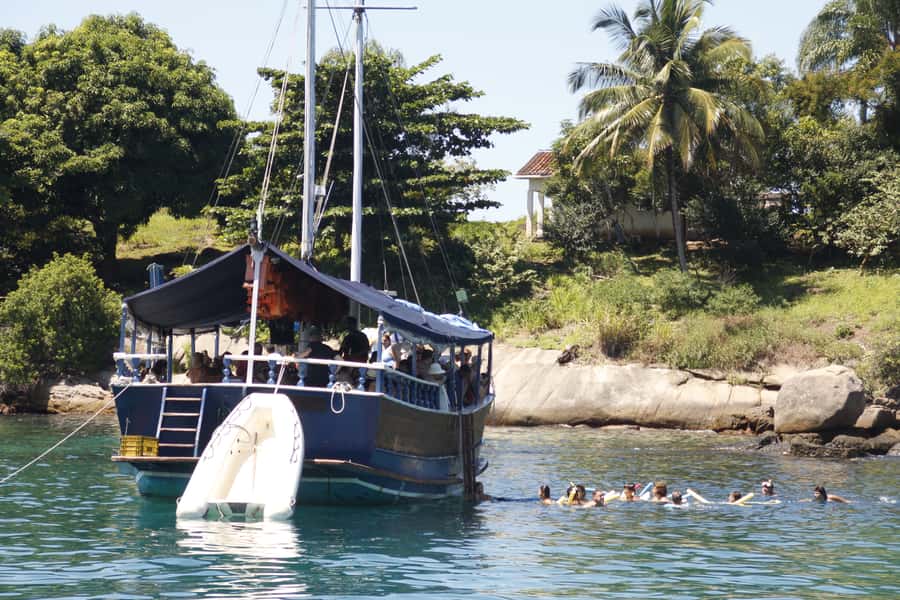 Half-Day Schooner Cruise and Snorkeling in Paraty Bay - Who will enjoy this schooner cruise