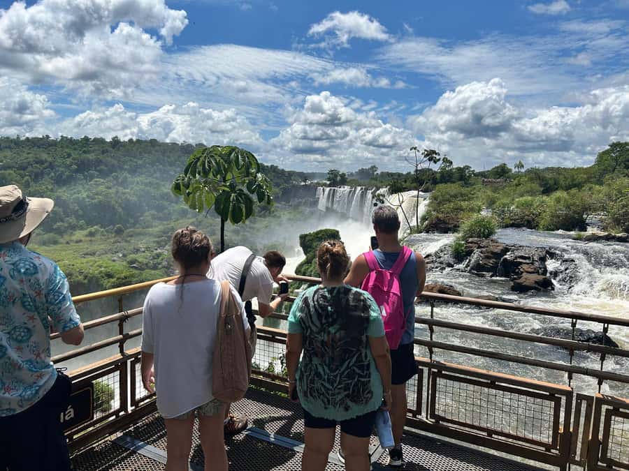 Iguassu Waterfalls: 1 Day Tour Brazil and Argentina's sides - Pickup in Foz do Iguaçu or Puerto Iguazú