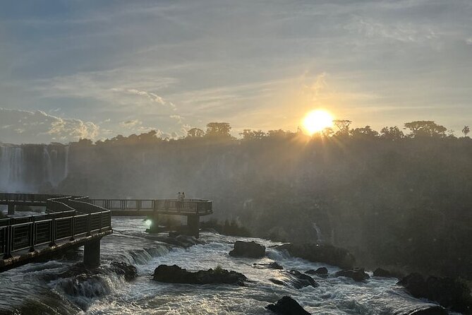 Iguazu Falls : Private day tour both Brazil & Argentina - Who should book this experience?