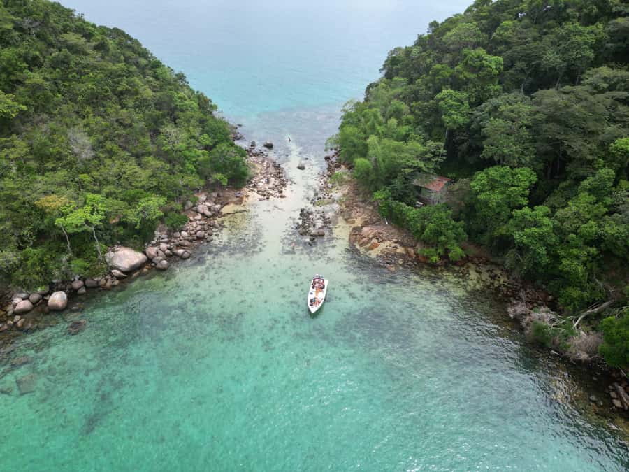 Ilha Grande: 6-Hour Speedboat Tour to Blue and Green Lagoons - Key points to know before booking