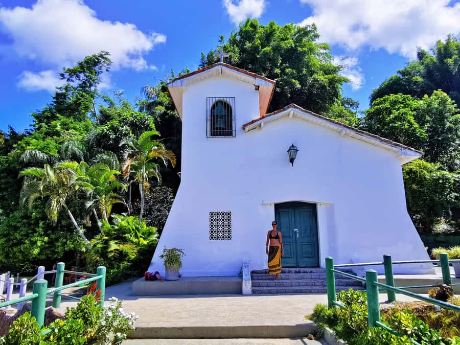 Ilha Grande: 7h Speedboat Tour of Paradise Islands - Cataguases: the first clear-water stop