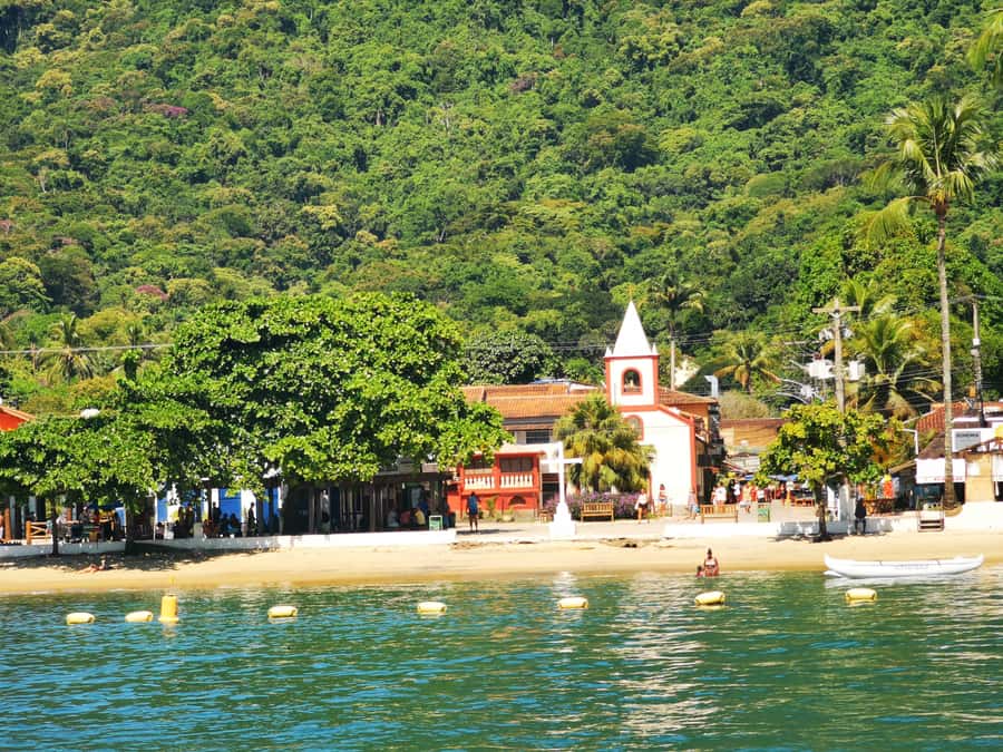 Ilha Grande: Private Hiking with Forest, Beaches & Waterfall - Why this hike is different from a standard beach outing