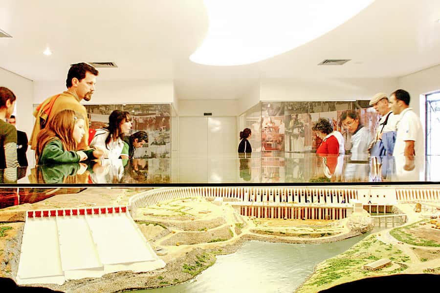 Itaipu Dam Tour with Admission Ticket from Foz do Iguaçu - Timing, language, and small practical details