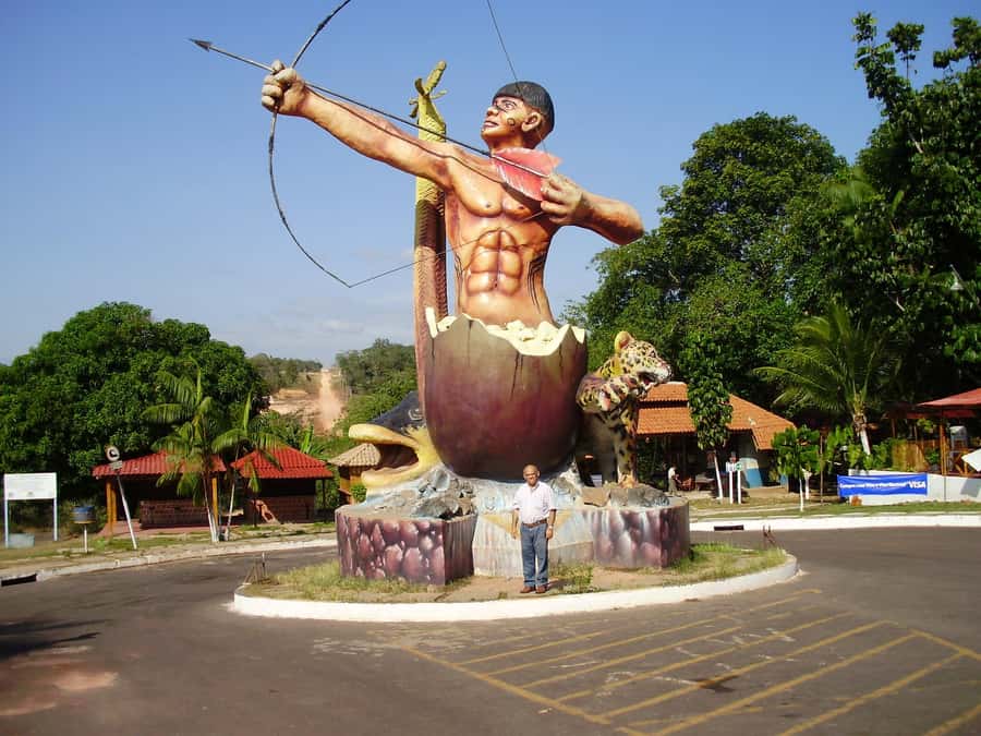 Manaus: Amazon Waterfalls Day Trip with Lunch - Walking the first botanical trail