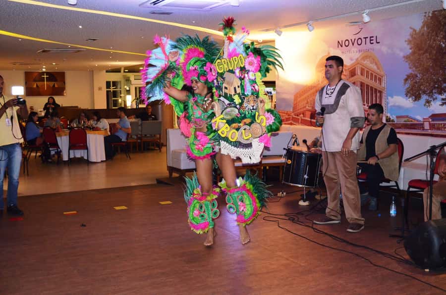 Manaus: Folklore Amazonian Dinner Show - Tacacá, snacks, dinner, and tropical desserts
