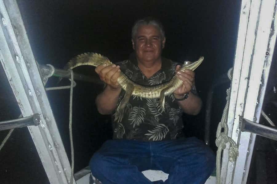 Manaus: Piranha Fishing and Alligator Watch Evening Tour - Guide language and the quality of the explanation