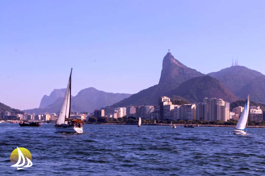 Morning Sailing Tour in Rio - Drinks, snacks, and the social side